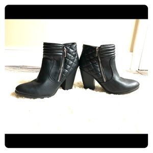 Heeled booties